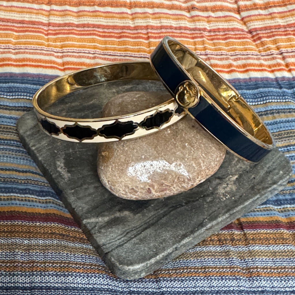 Spartina 449 Black Enamel Bracelets 75$